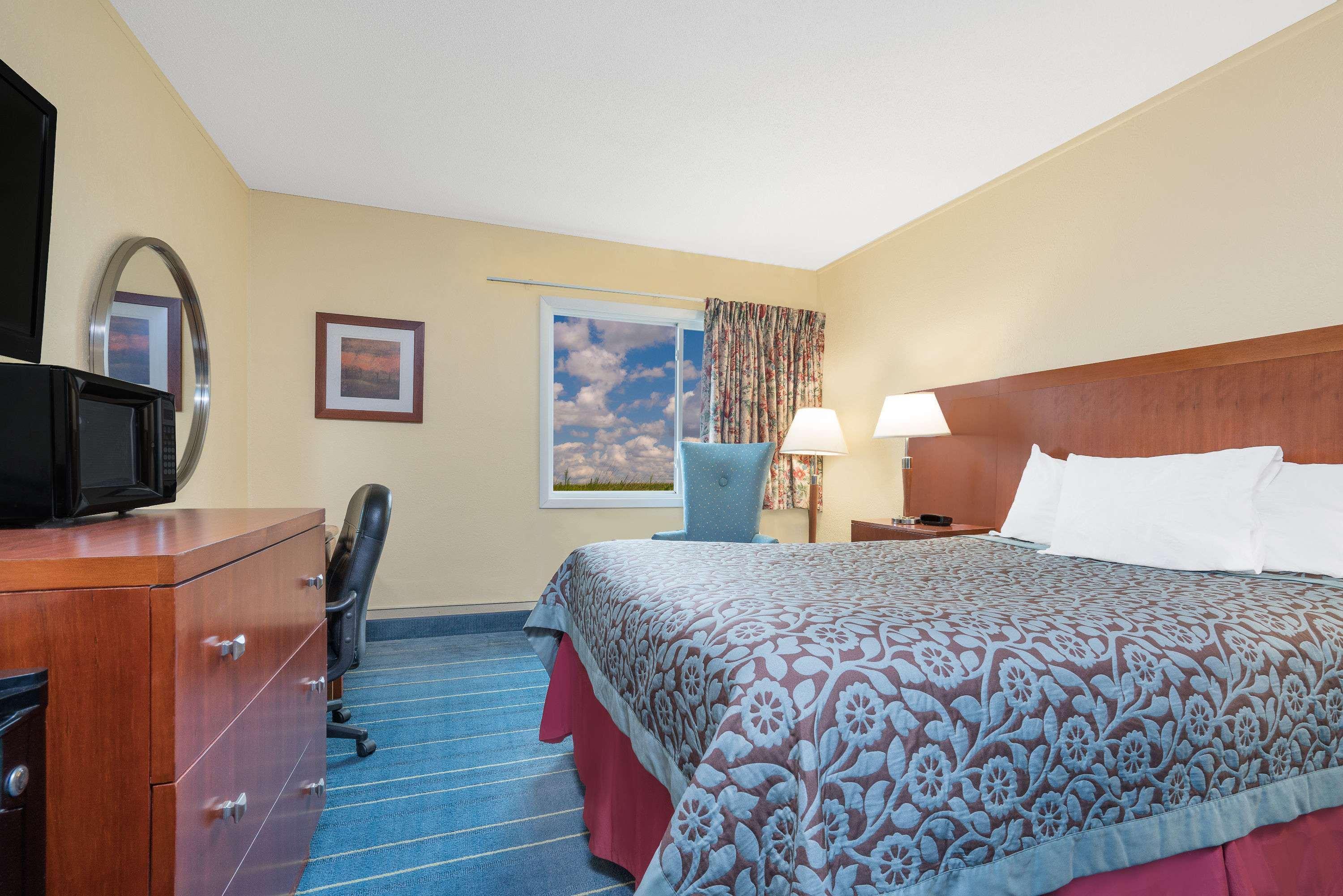 Days Inn By Wyndham Alexandria Mn Zewnętrze zdjęcie