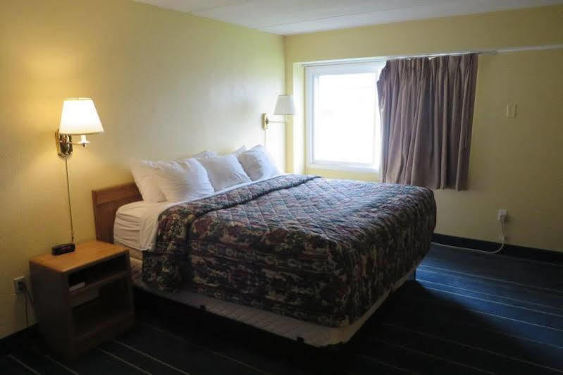 Days Inn By Wyndham Alexandria Mn Zewnętrze zdjęcie